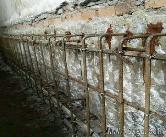 基础加大加固